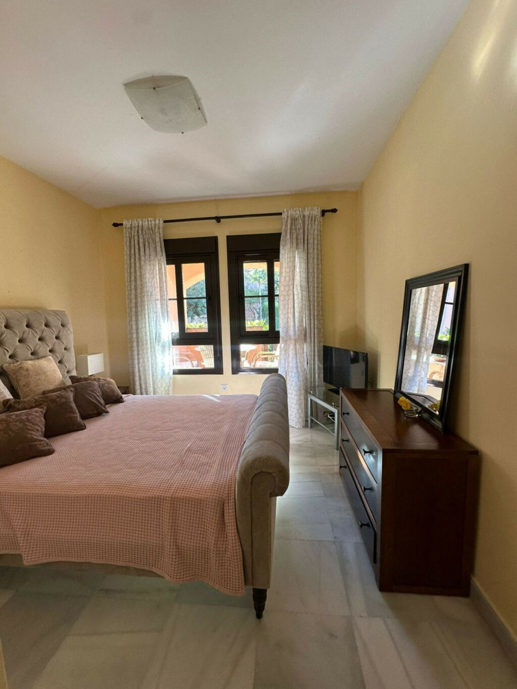 Ground Floor Apartment Estepona Málaga - image 7
