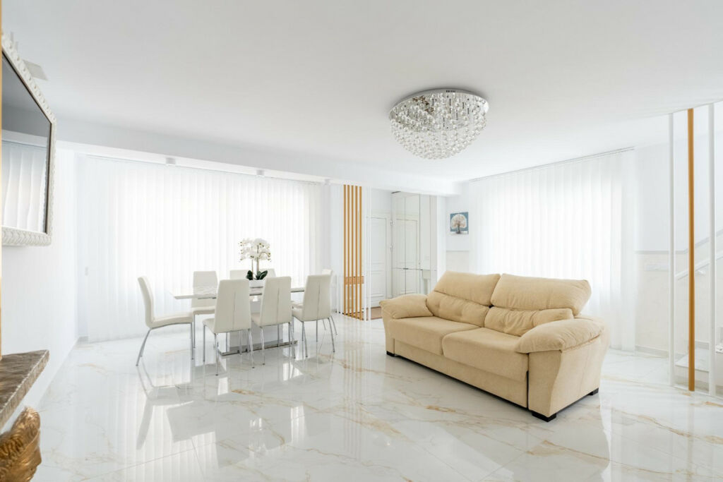Townhouse Punta Prima Alicante - image 5