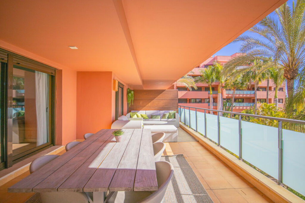 Middle Floor Apartment Estepona Málaga - image 50