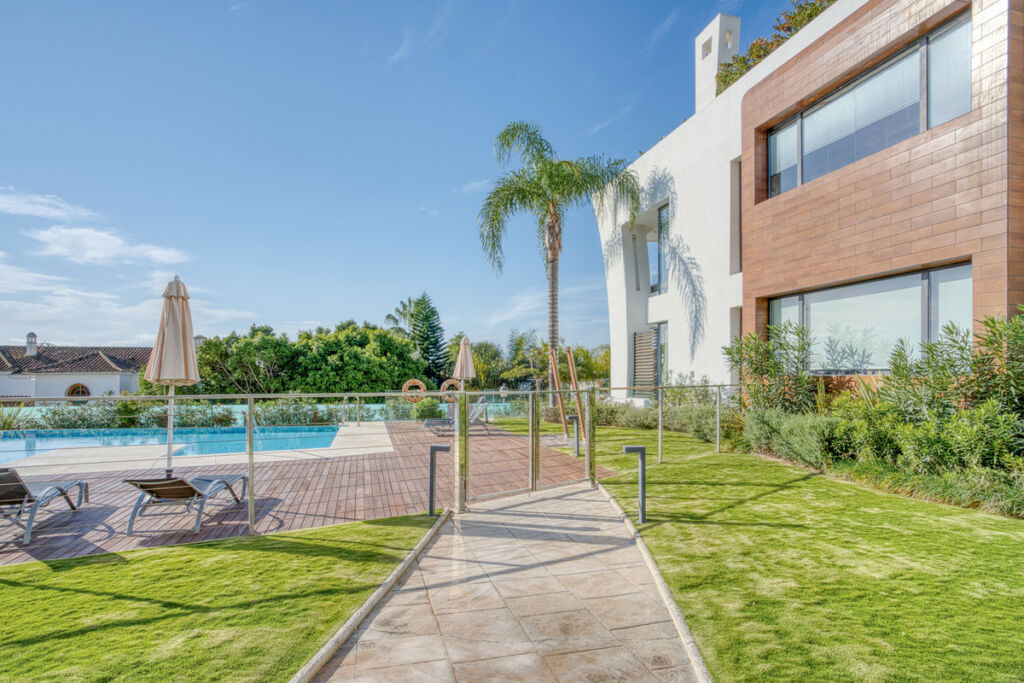 Ground Floor Apartment The Golden Mile Málaga - image 53