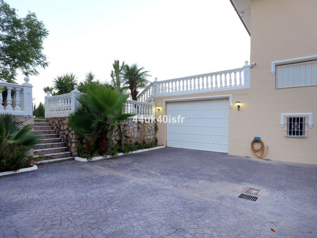 Detached Villa Mijas Golf Málaga - image 57