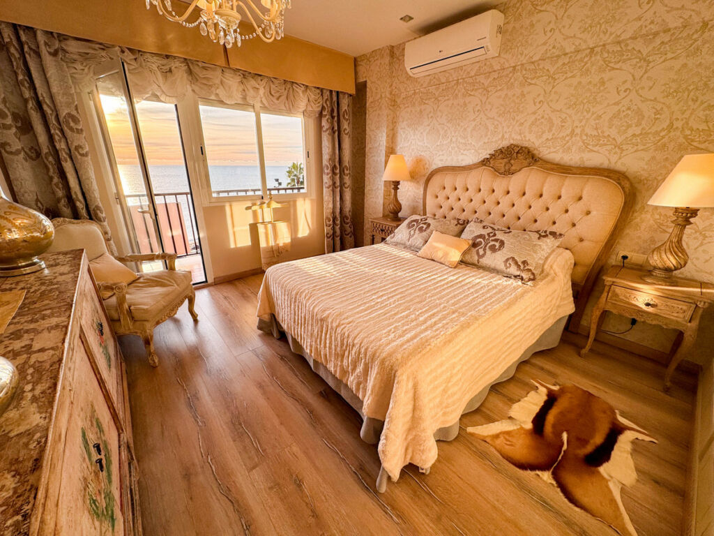 Middle Floor Apartment Fuengirola Málaga - image 3