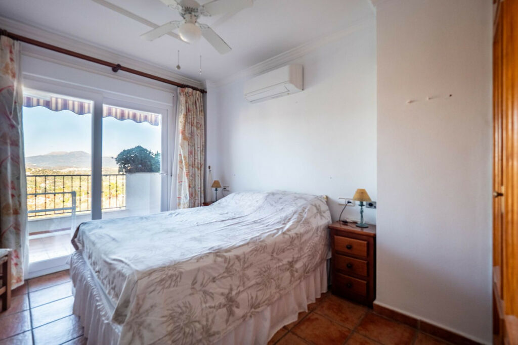 Middle Floor Apartment Alhaurín el Grande Málaga - image 6