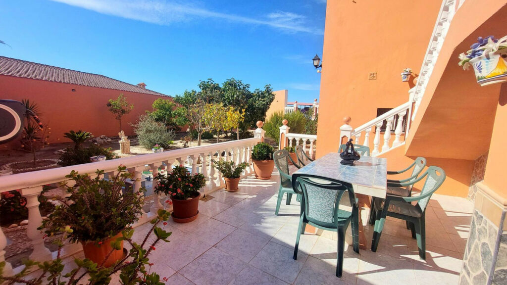 Detached Villa Puerto de la Torre Málaga - image 6