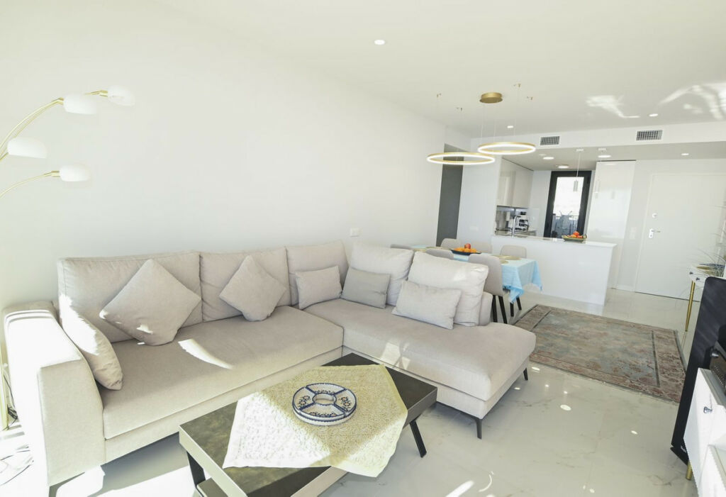 Middle Floor Apartment Benidorm Alicante - image 6