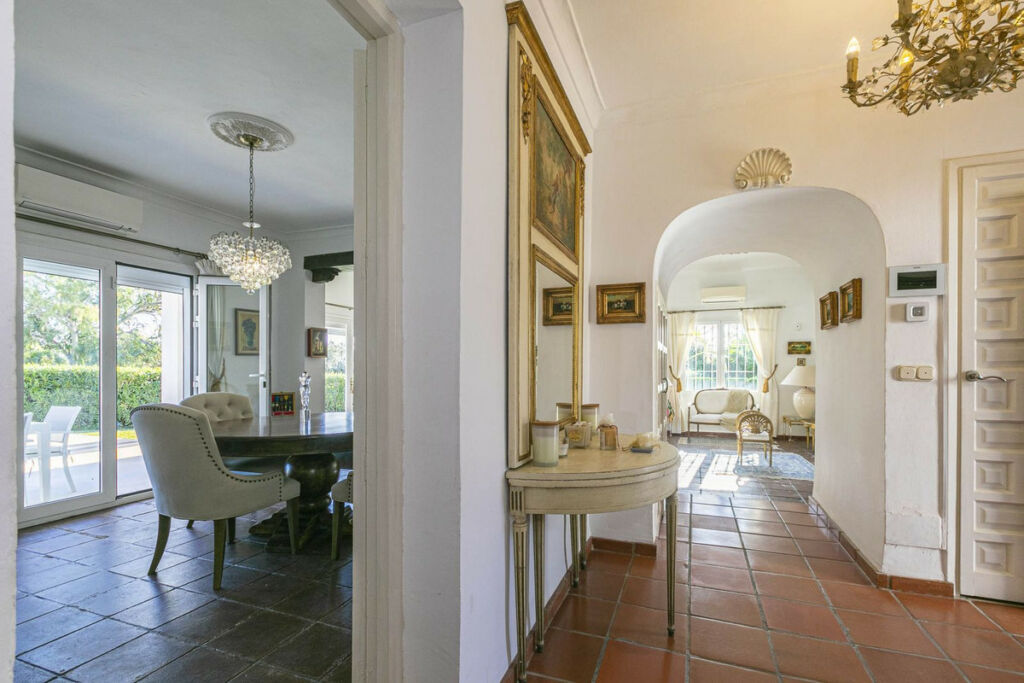 Detached Villa San Pedro de Alcántara Málaga - image 6