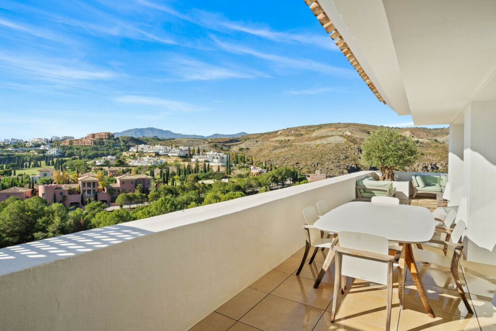 Penthouse Duplex Los Flamingos Málaga - image 6