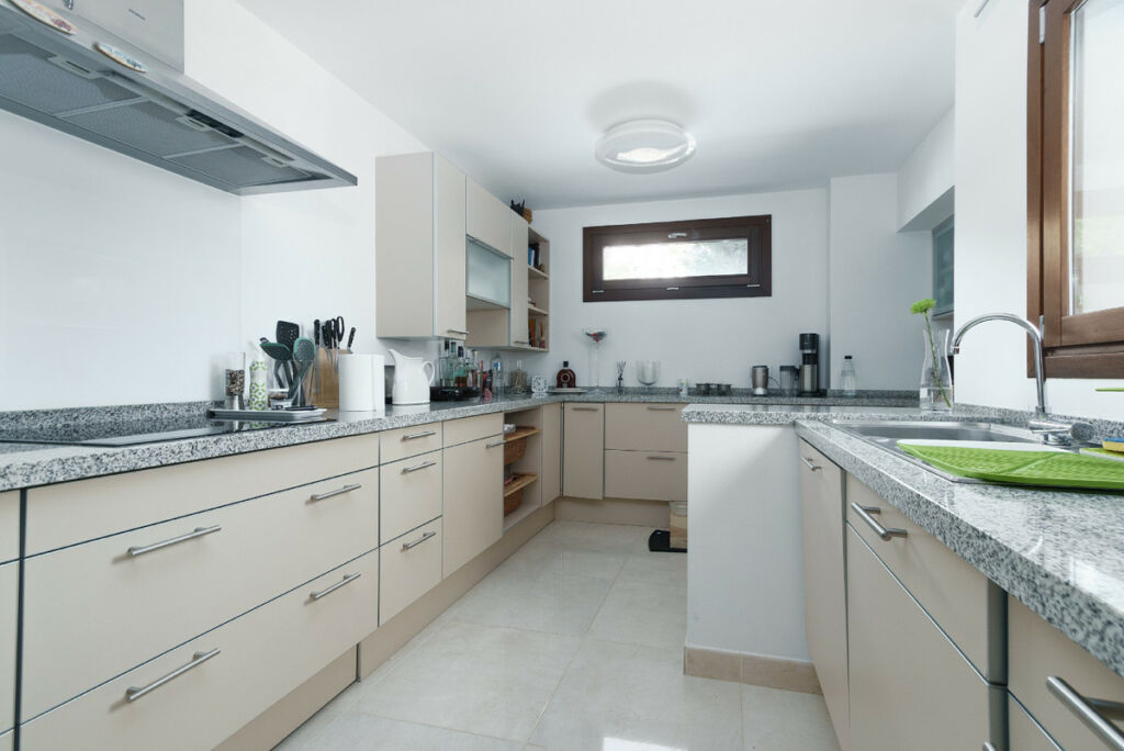 Townhouse Benahavís Málaga - image 6