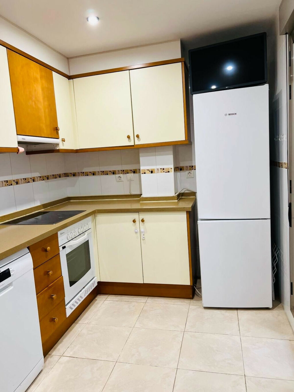 Middle Floor Apartment Moraira Alicante - image 6