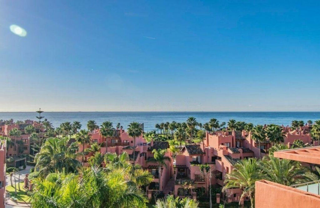 Penthouse Duplex Estepona Málaga - image 7