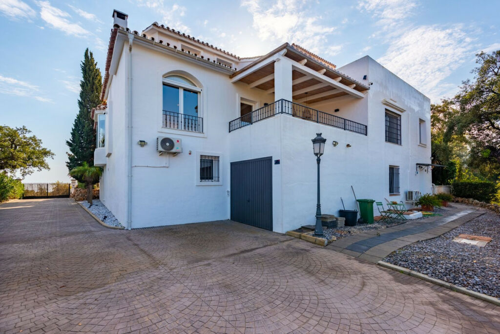 Detached Villa La Mairena Málaga - image 64