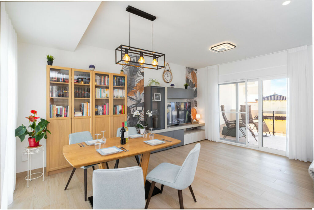Top Floor Apartment Villamartin Alicante - image 7