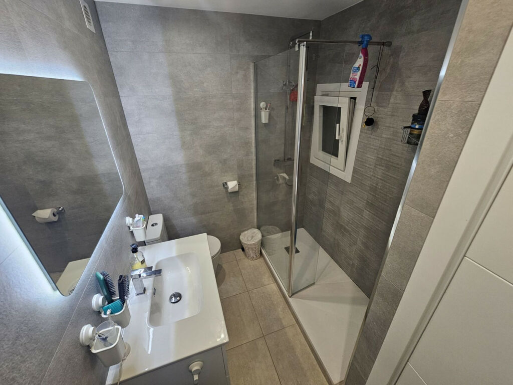 Ground Floor Apartment Calahonda Málaga - image 6