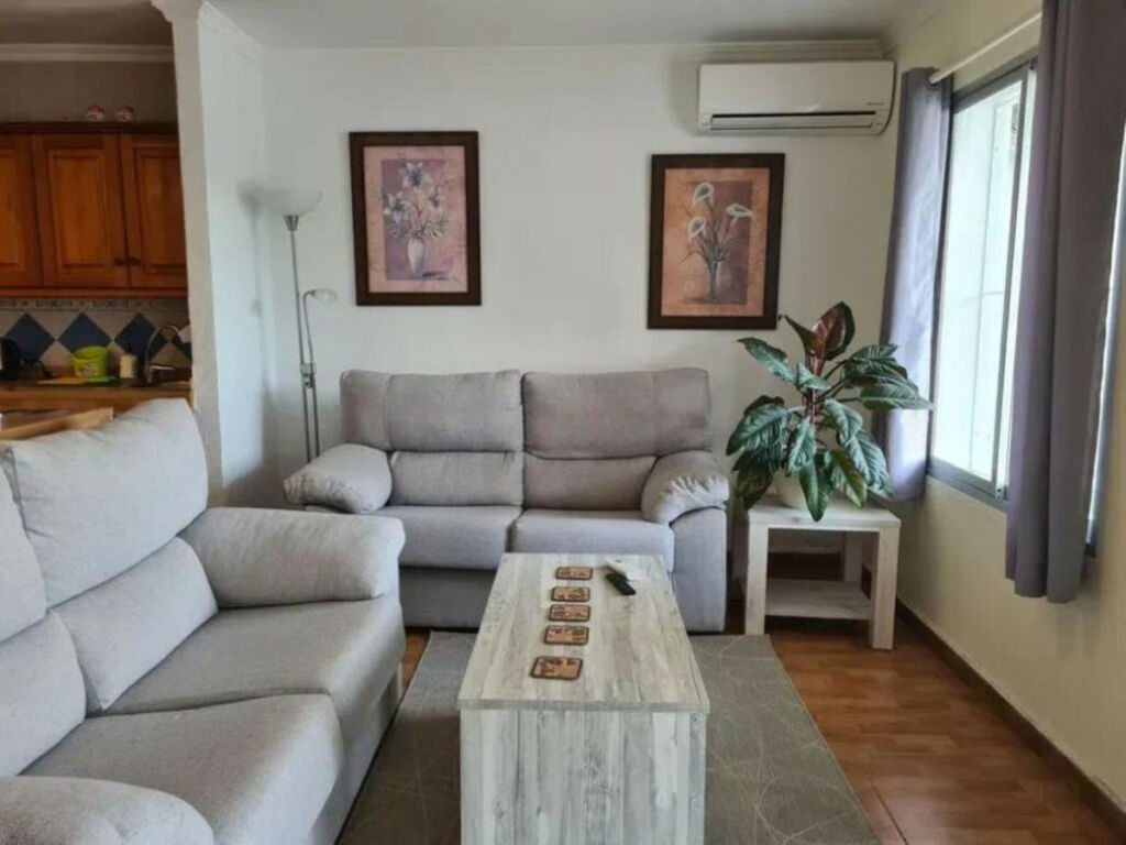 Middle Floor Apartment Manilva Málaga - image 7