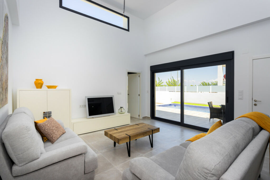 Townhouse Daya Nueva Alicante - image 7