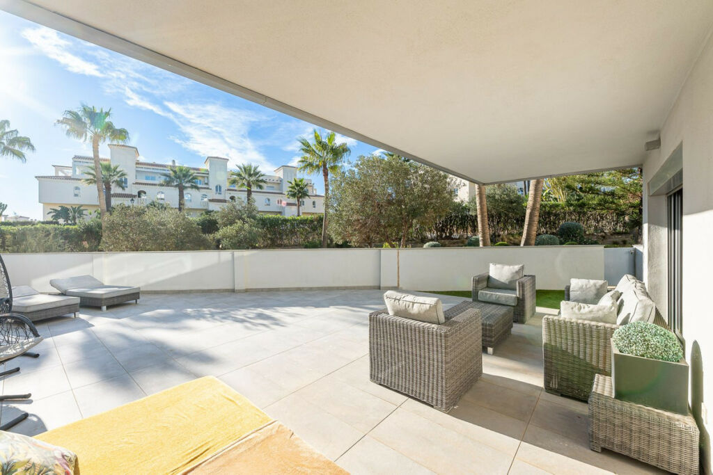 Ground Floor Apartment El Faro Málaga - image 7