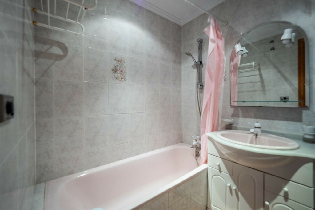Middle Floor Apartment Alhaurín el Grande Málaga - image 7