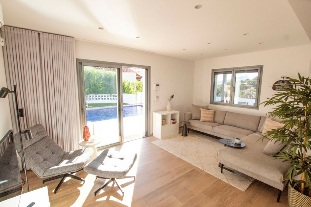 Detached Villa La Fustera Alicante - image 7