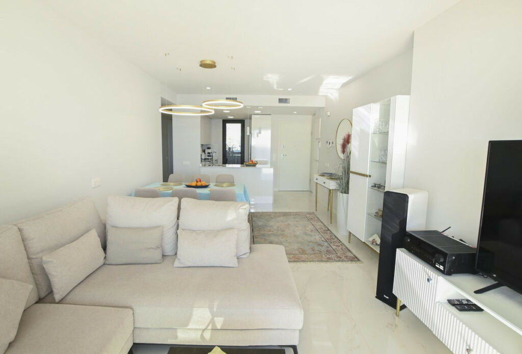 Middle Floor Apartment Benidorm Alicante - image 7