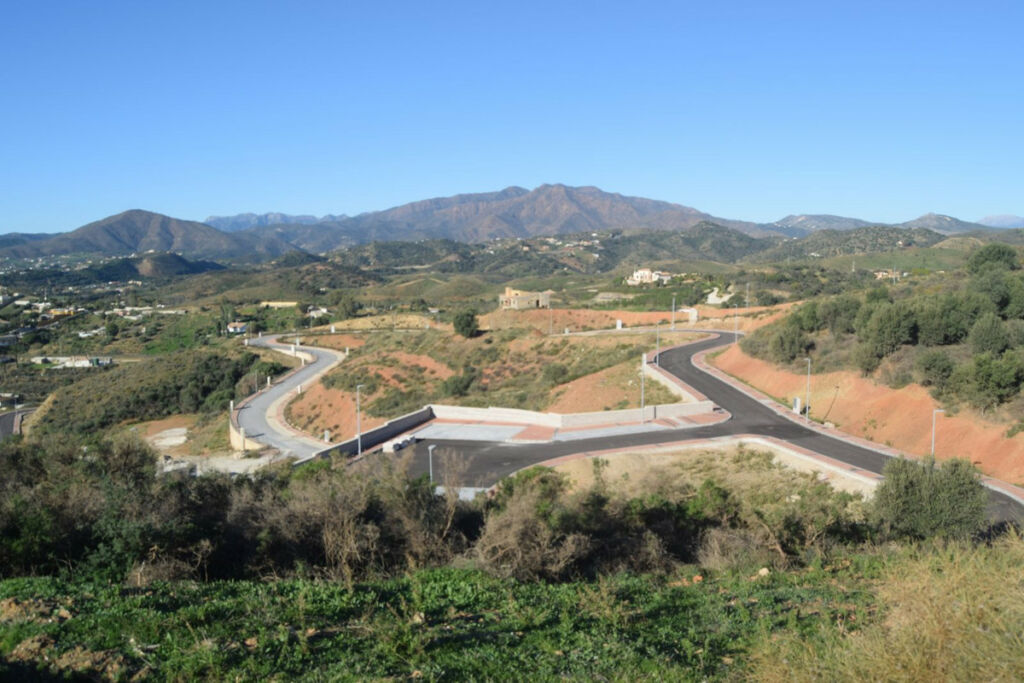 Residential Plot Mijas Golf Málaga - image 8