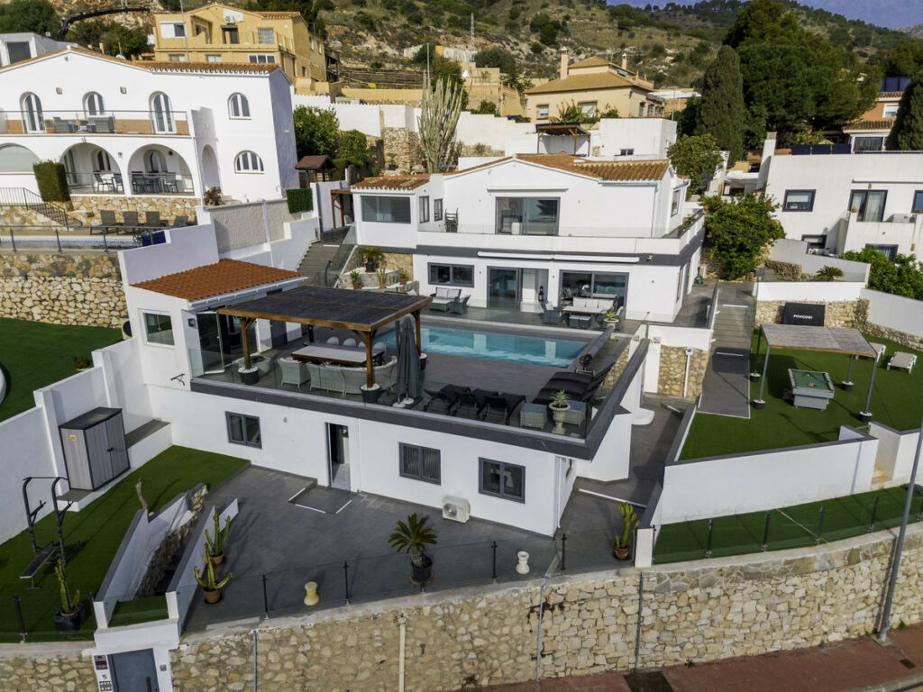 Detached Villa Benalmadena Málaga - image 2