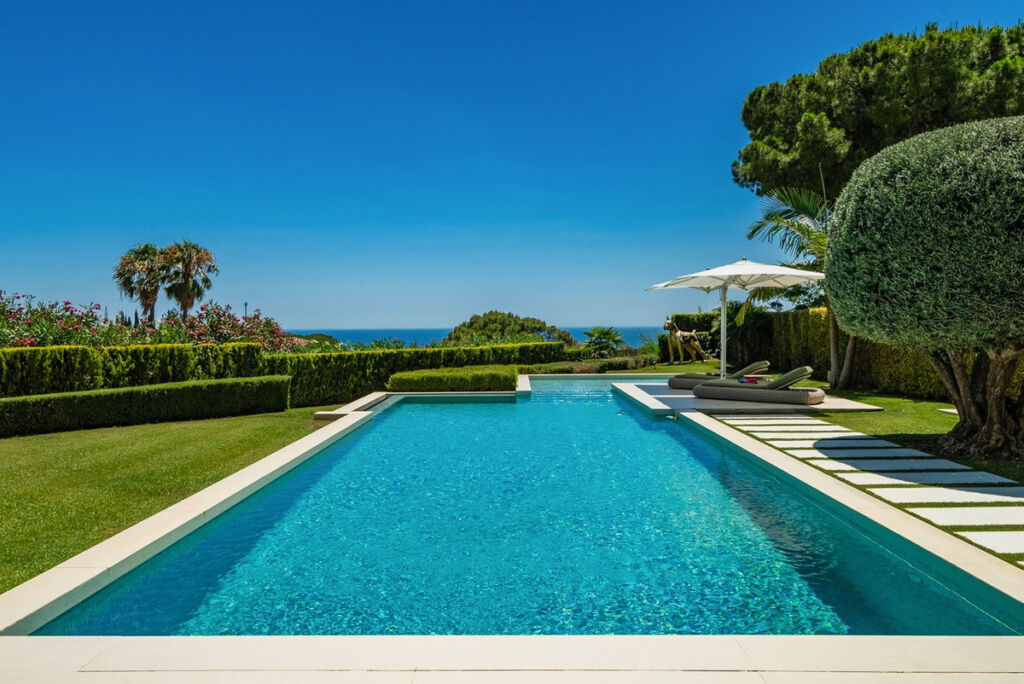 Detached Villa The Golden Mile Málaga - image 9