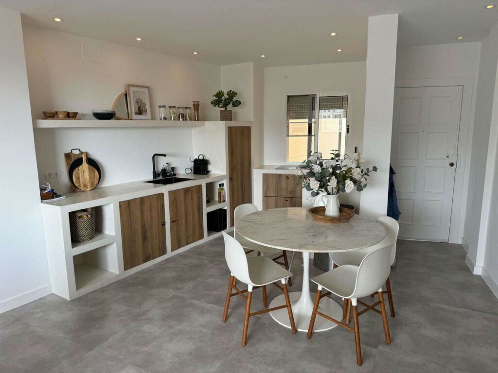 Top Floor Apartment Torremolinos Málaga - image 8