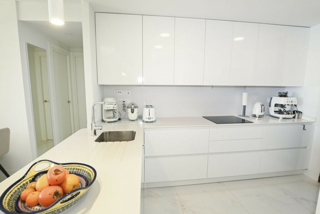 Middle Floor Apartment Benidorm Alicante - image 8
