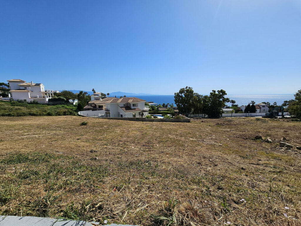 Residential Plot Punta Chullera Málaga - image 9