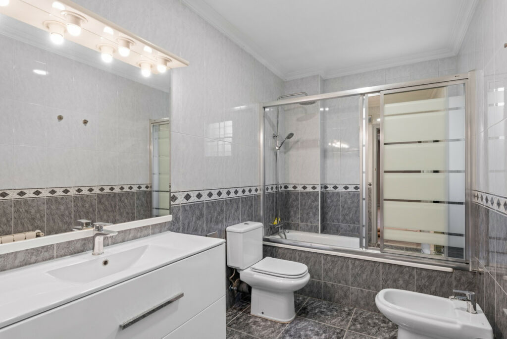 Detached Villa Los Balcones Alicante - image 9