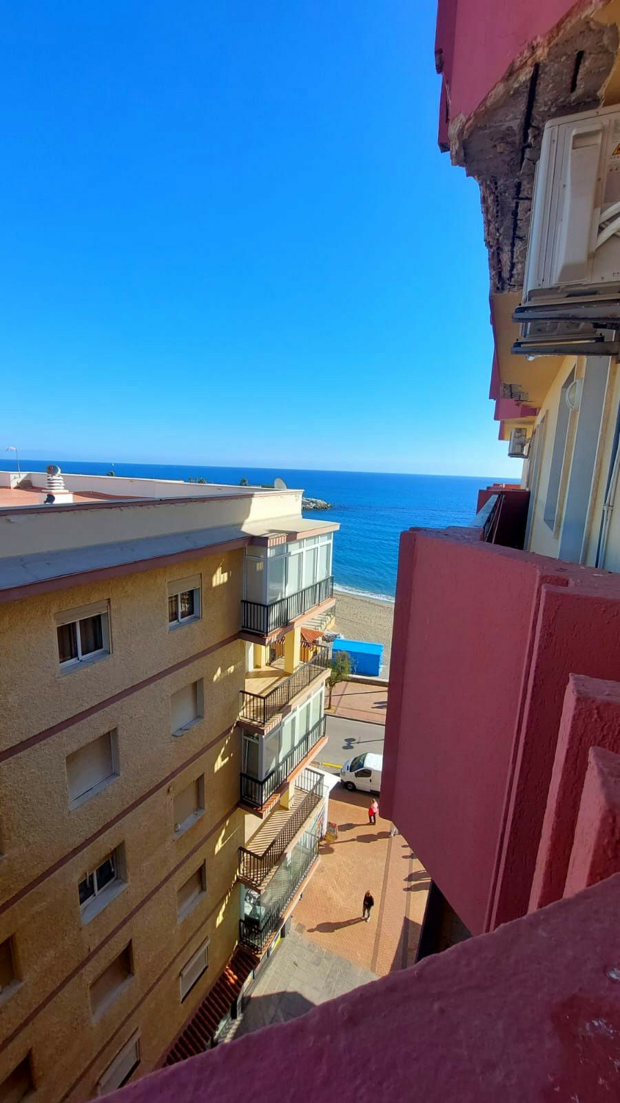 Middle Floor Apartment Fuengirola Málaga - image 9