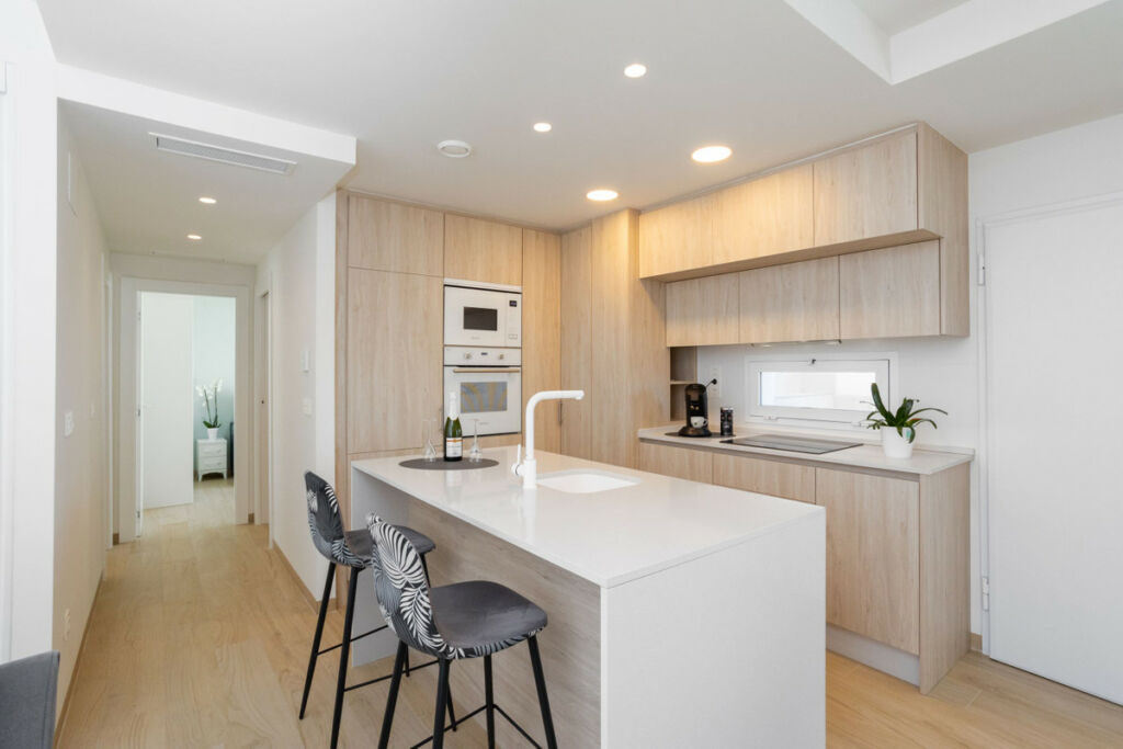 Top Floor Apartment Villamartin Alicante - image 9