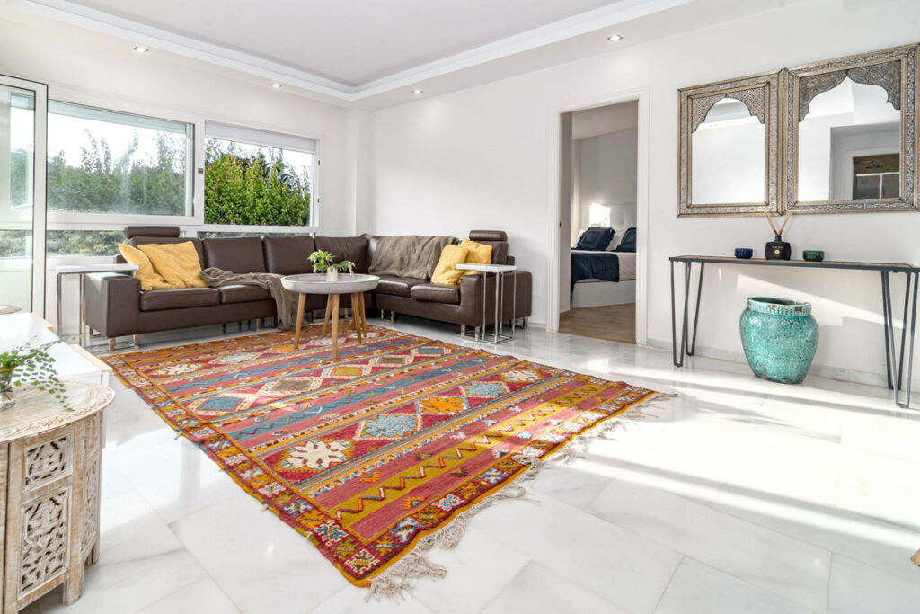 Ground Floor Apartment Puerto Banús Málaga - image 9