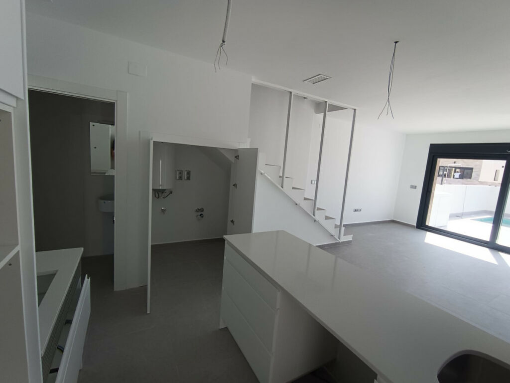 Semi-Detached House Daya Nueva Alicante - image 9