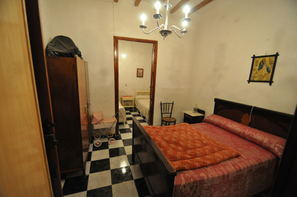 Townhouse Pinoso Alicante - image 9
