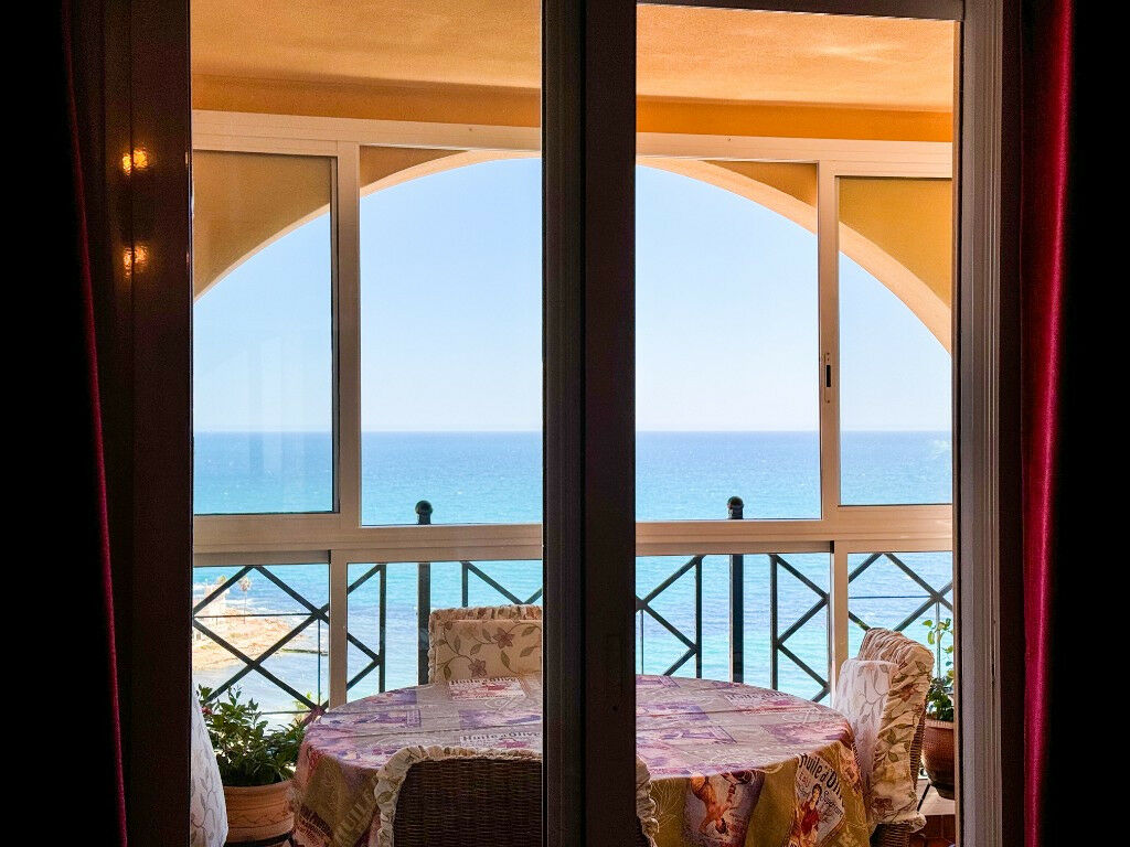 Middle Floor Apartment Torrevieja Alicante