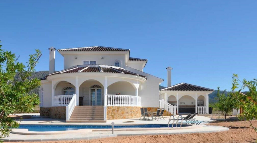 Detached Villa Aspe Alicante