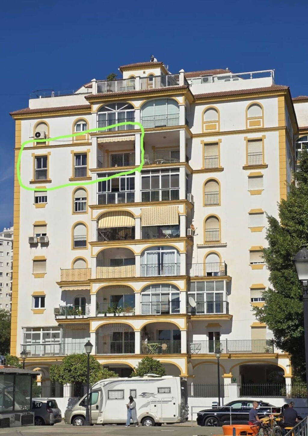 Top Floor Apartment Fuengirola Málaga - image 2