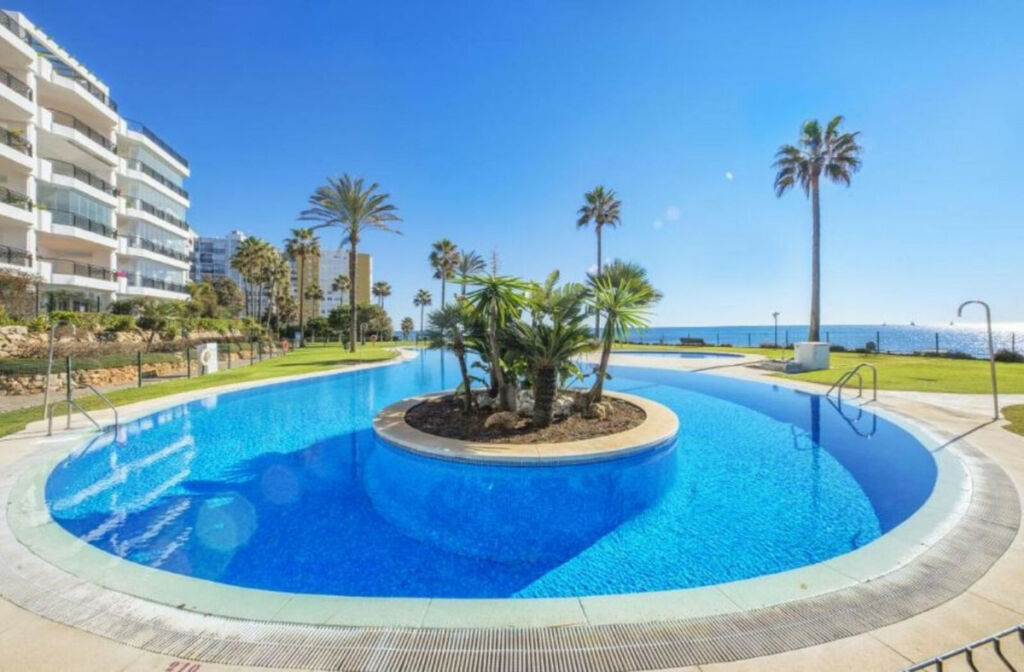 Middle Floor Apartment Calahonda Málaga