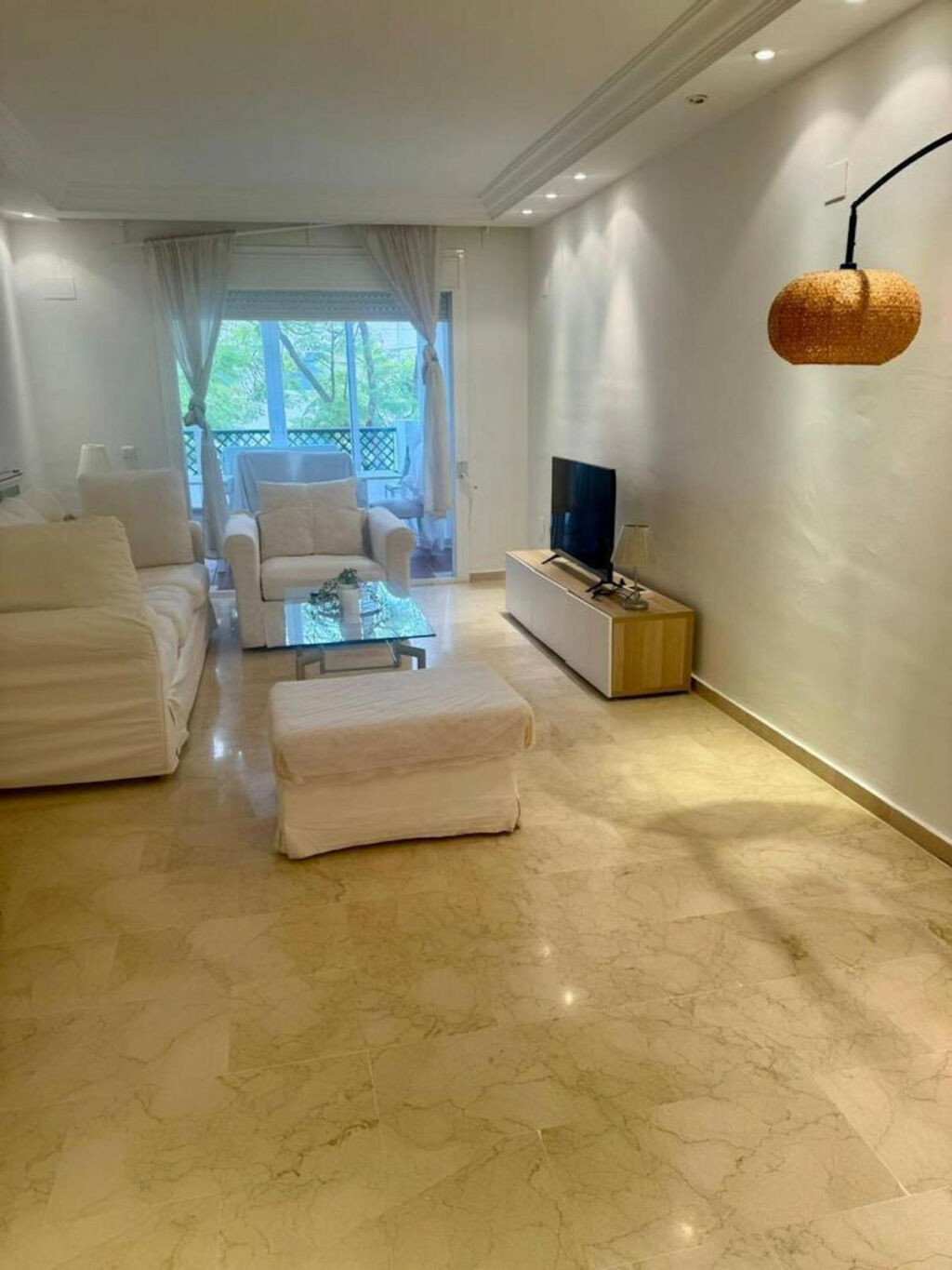 Middle Floor Apartment Puerto Banús Málaga