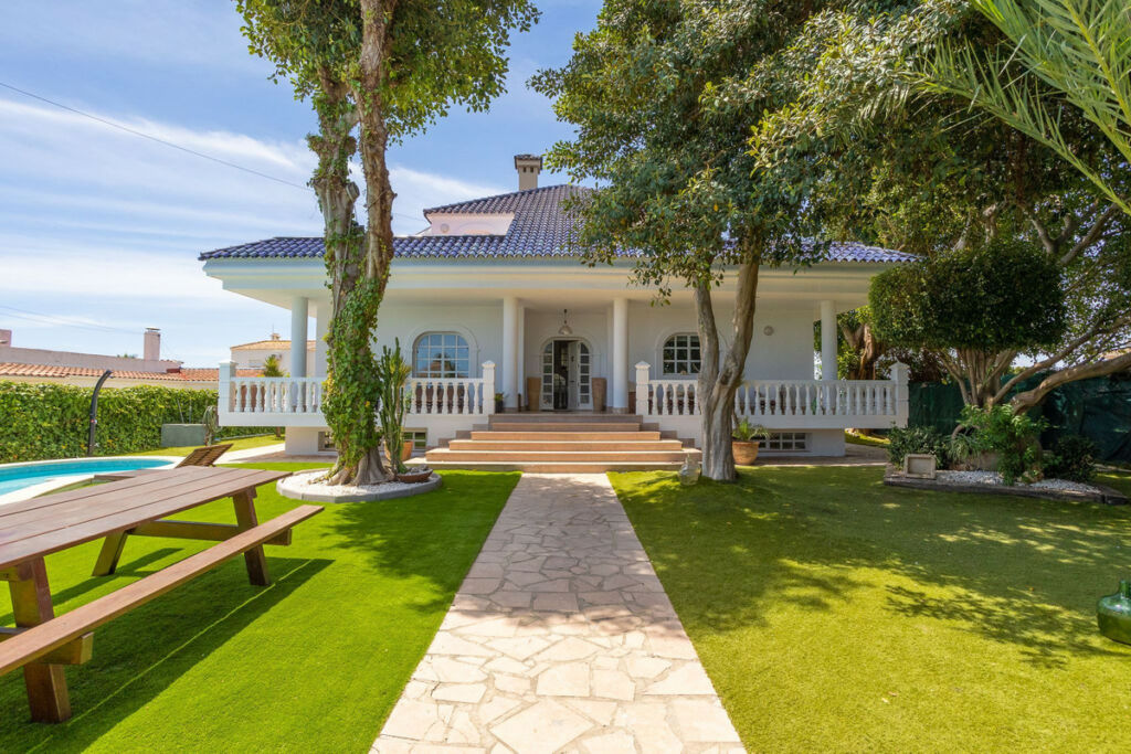 Detached Villa Torrevieja Alicante
