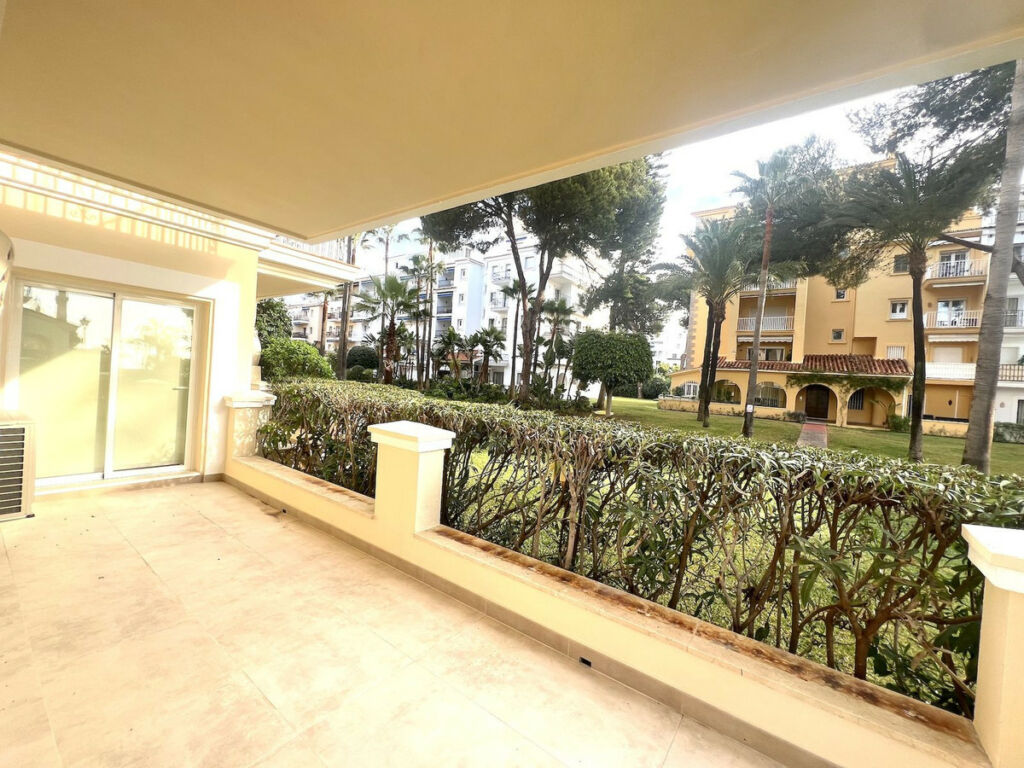Ground Floor Apartment Puerto Banús Málaga