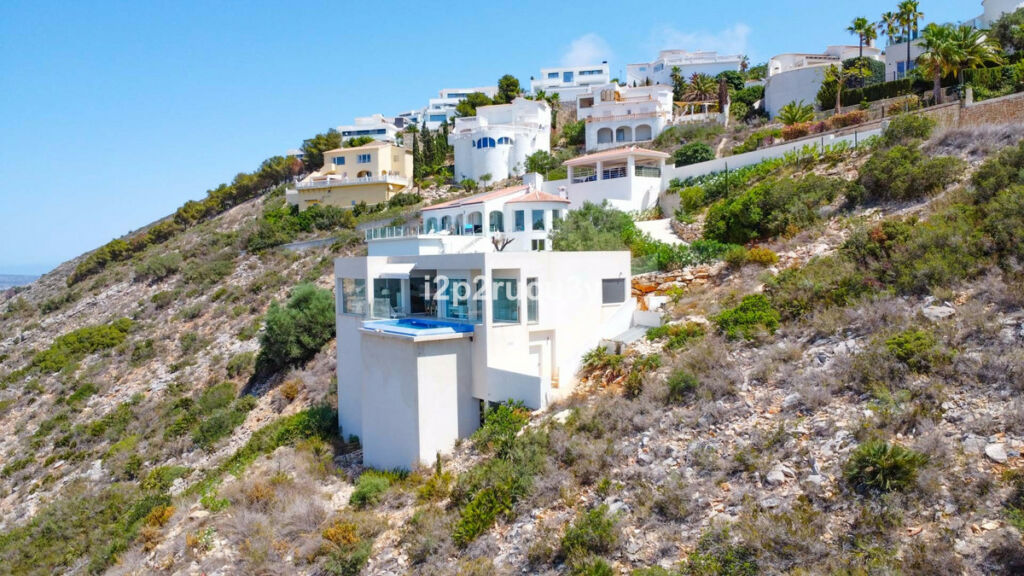 Detached Villa Cumbre del Sol Alicante