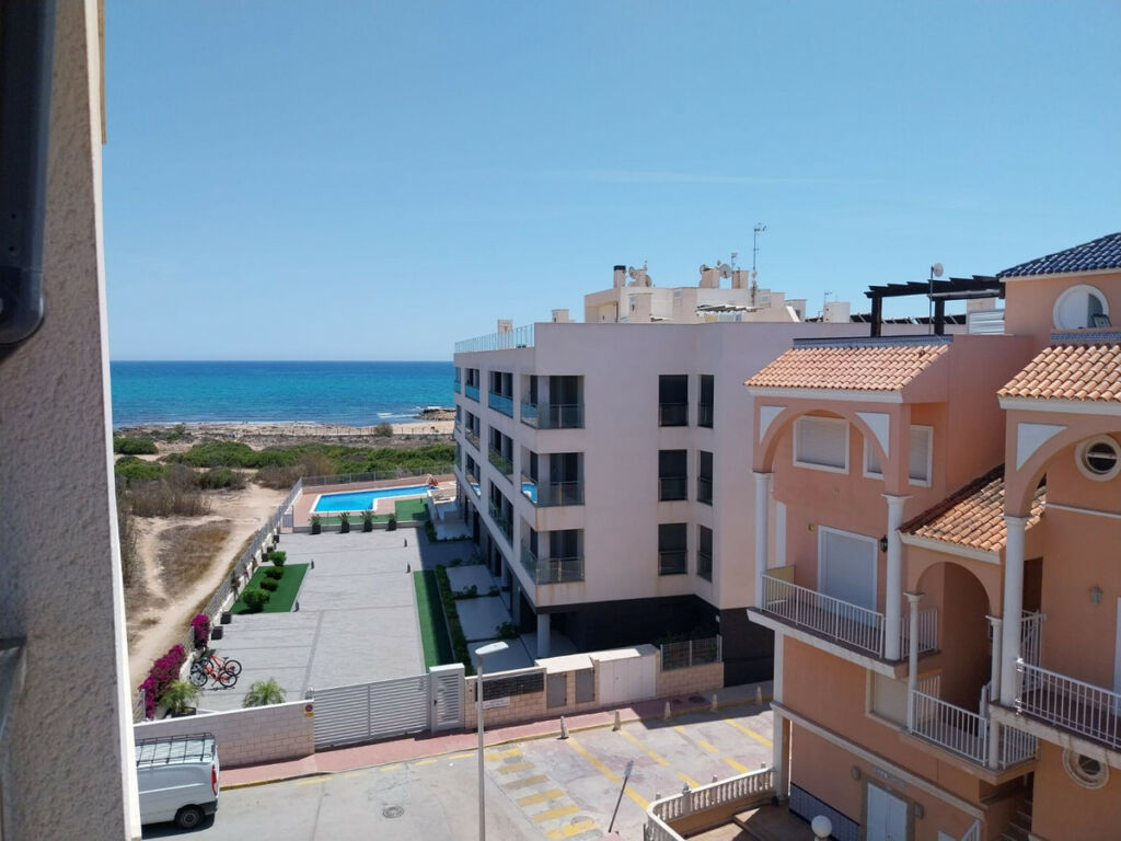 Middle Floor Apartment La Mata Alicante
