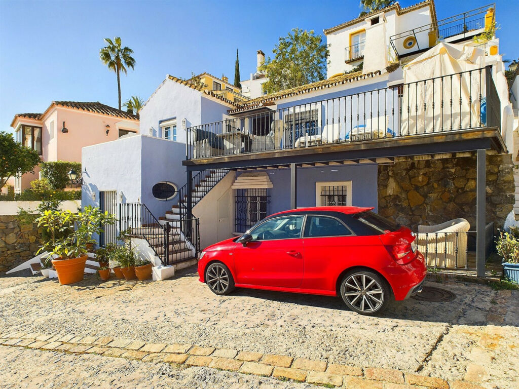 Detached Villa La Heredia Málaga - image 6