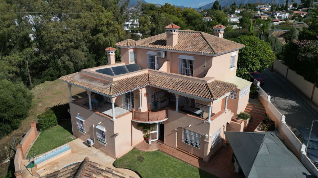 Detached Villa San Pedro de Alcántara Málaga