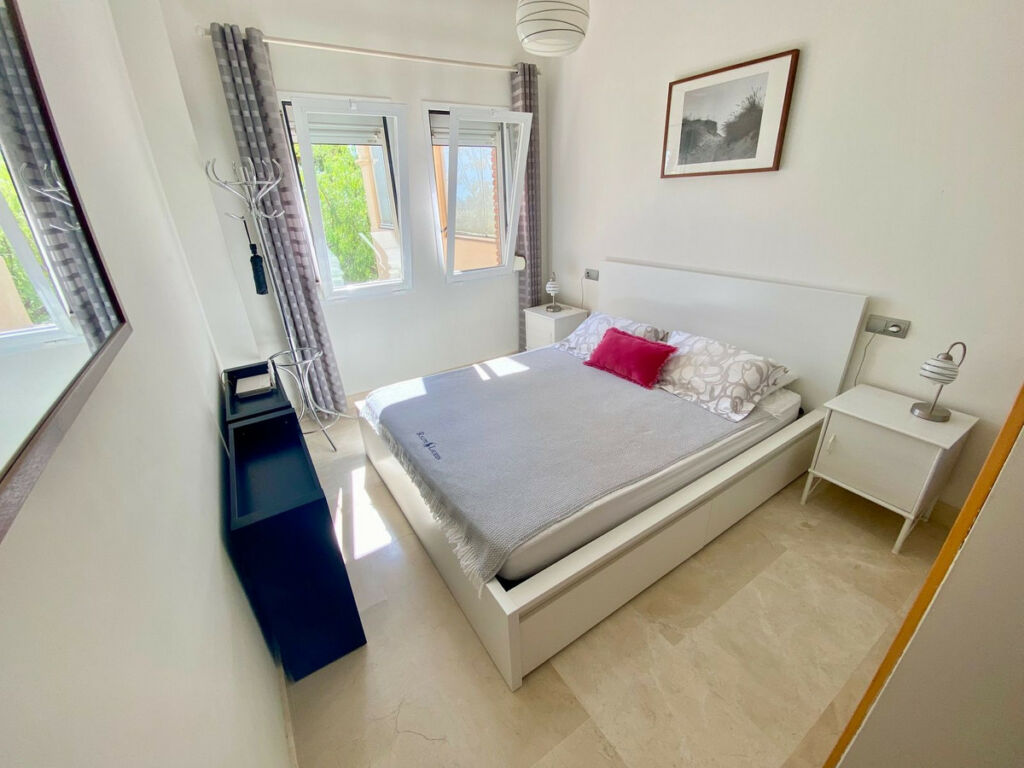 Middle Floor Apartment Benahavís Málaga - image 10