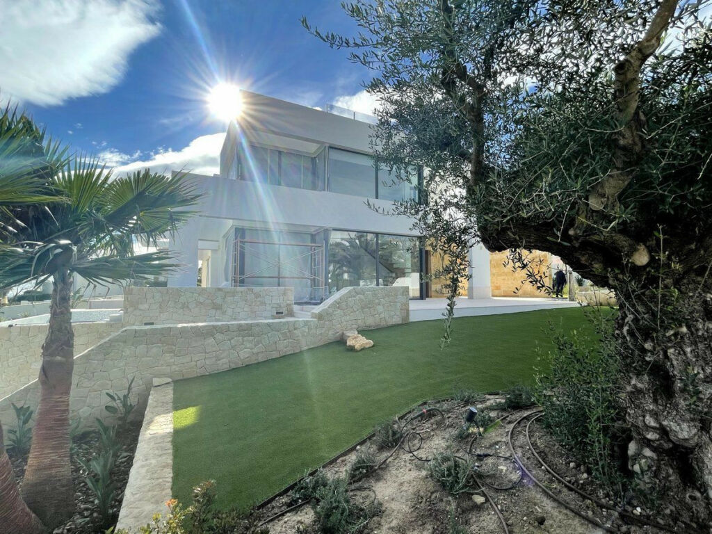 Detached Villa Benissa Alicante - image 12