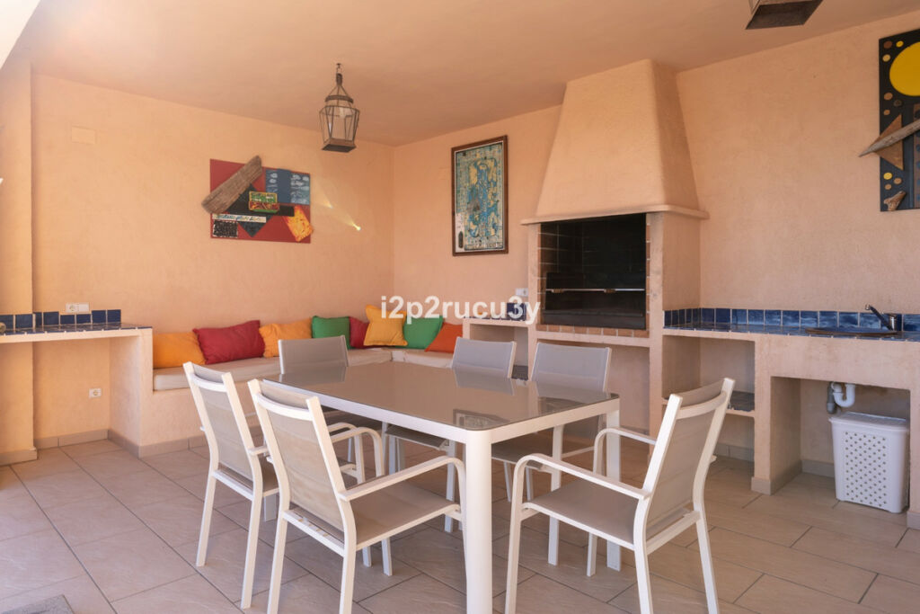 Detached Villa Moraira Alicante - image 10