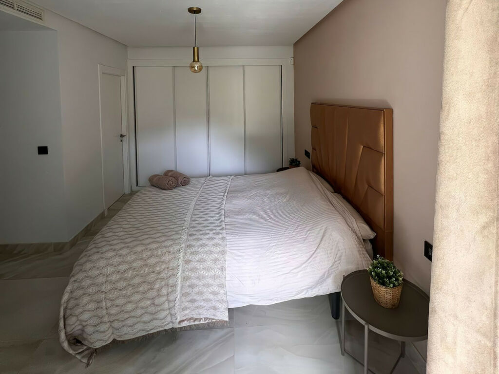 Ground Floor Apartment Benahavís Málaga - image 10